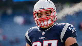 Human Gronk Wants To Ride Horse Gronk